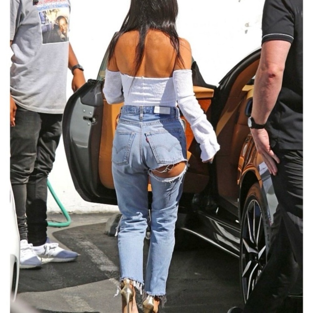Y2K Re/Done Levi’s Leandra 501 Ripped Butt Jeans Size 26 Flare Cropped Rare HTF - Picture 2 of 16